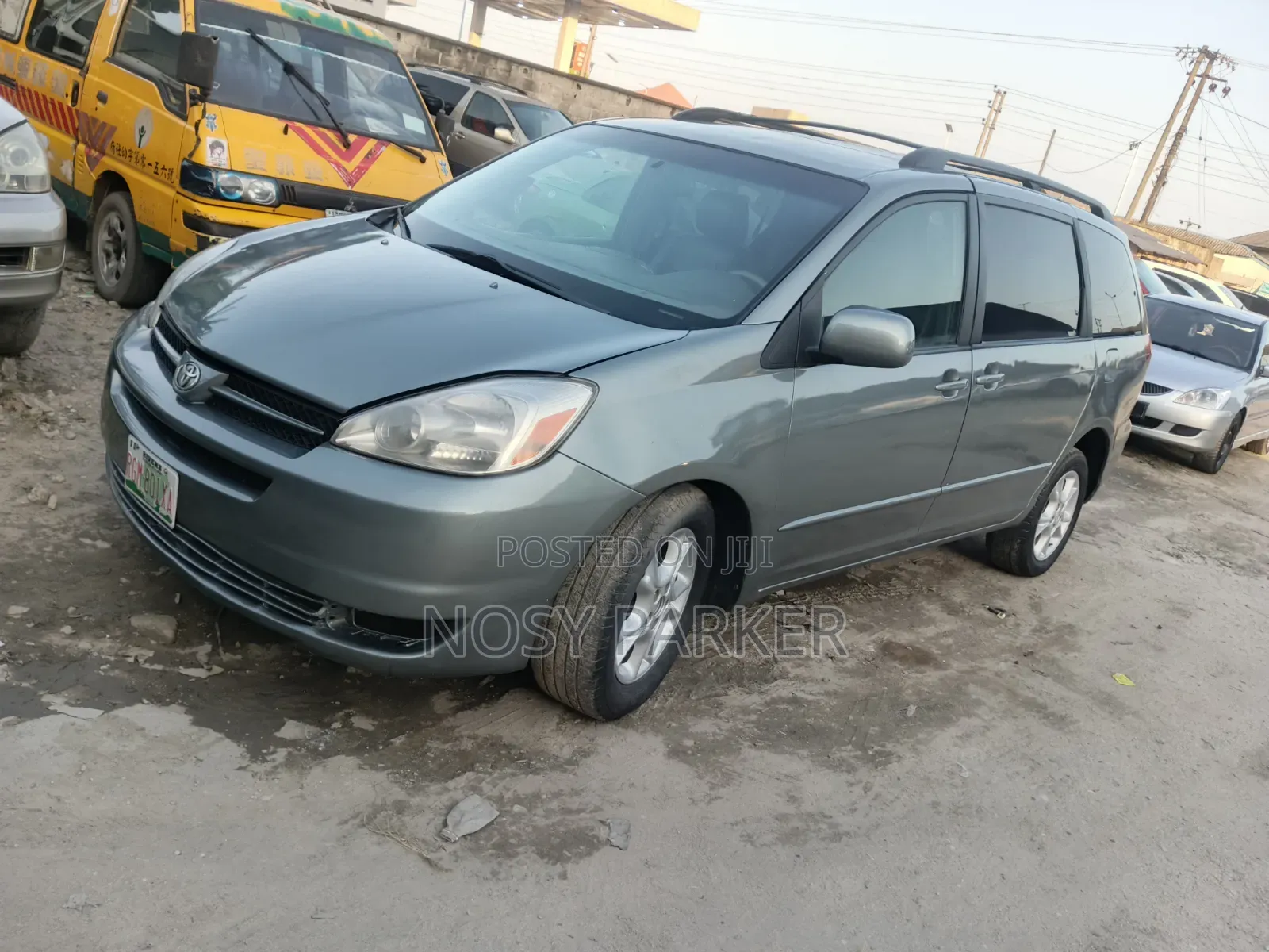 Toyota Sienna LE AWD 2005 Gray