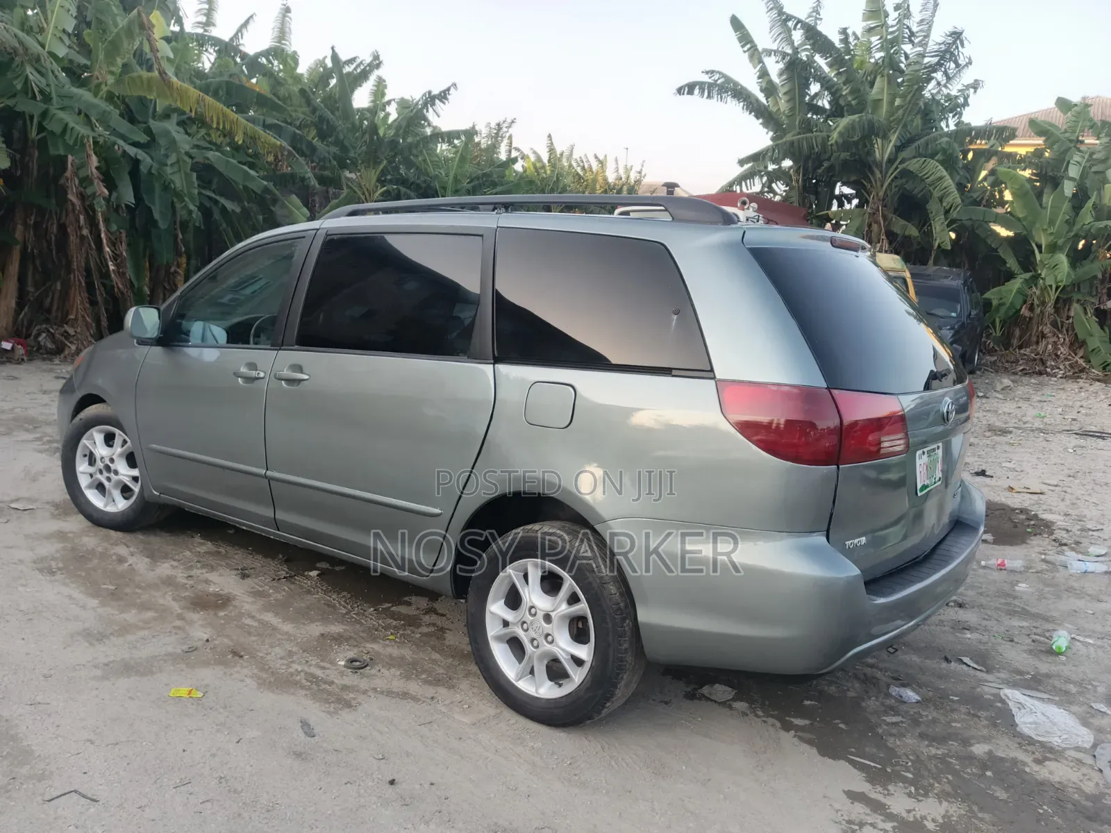 Toyota Sienna LE AWD 2005 Gray