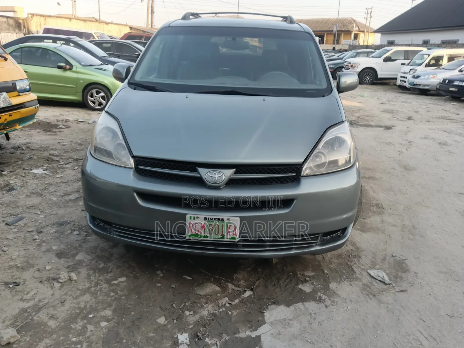 Toyota Sienna LE AWD 2005 Gray