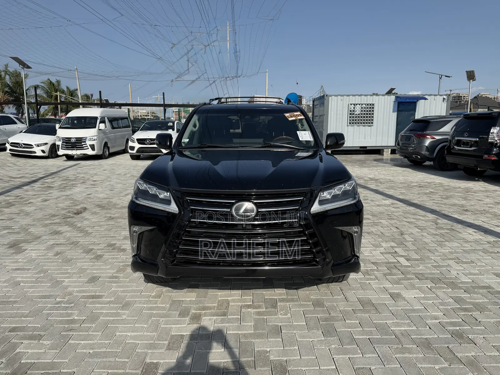 Lexus LX 570 (5 seats) AWD 2017 Black