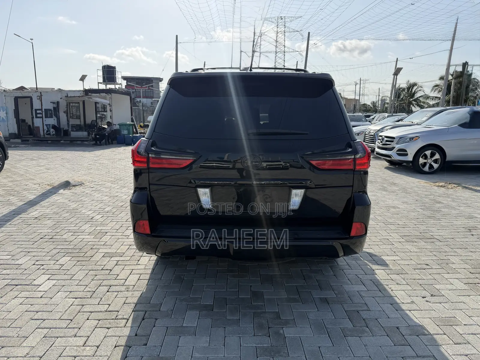 Lexus LX 570 (5 seats) AWD 2017 Black