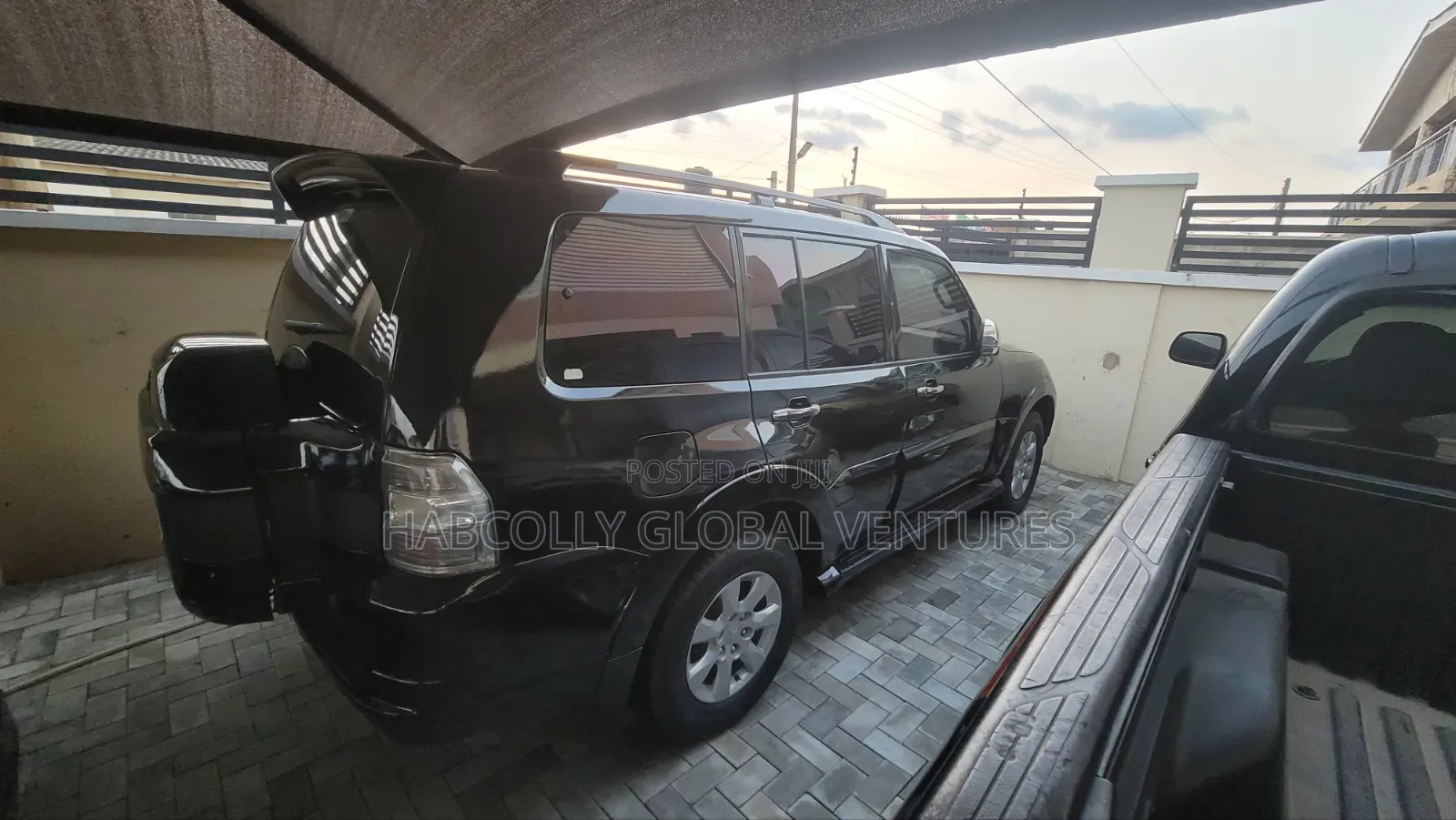 Mitsubishi Pajero 2010 Black