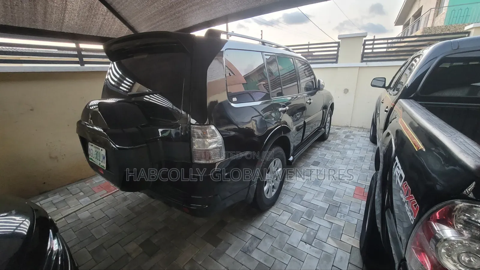 Mitsubishi Pajero 2010 Black