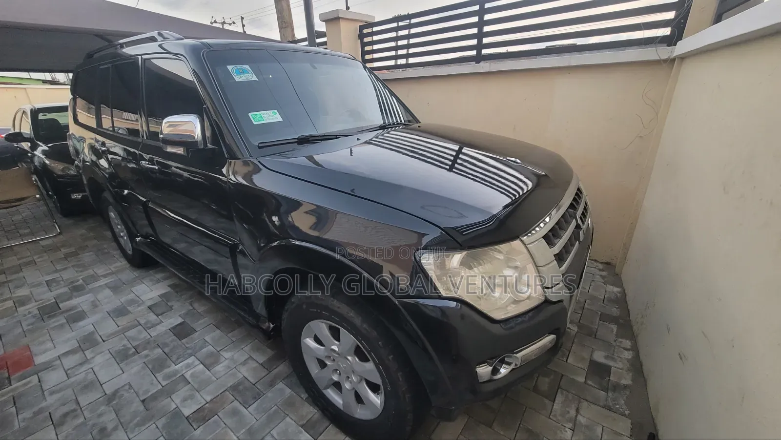 Mitsubishi Pajero 2010 Black
