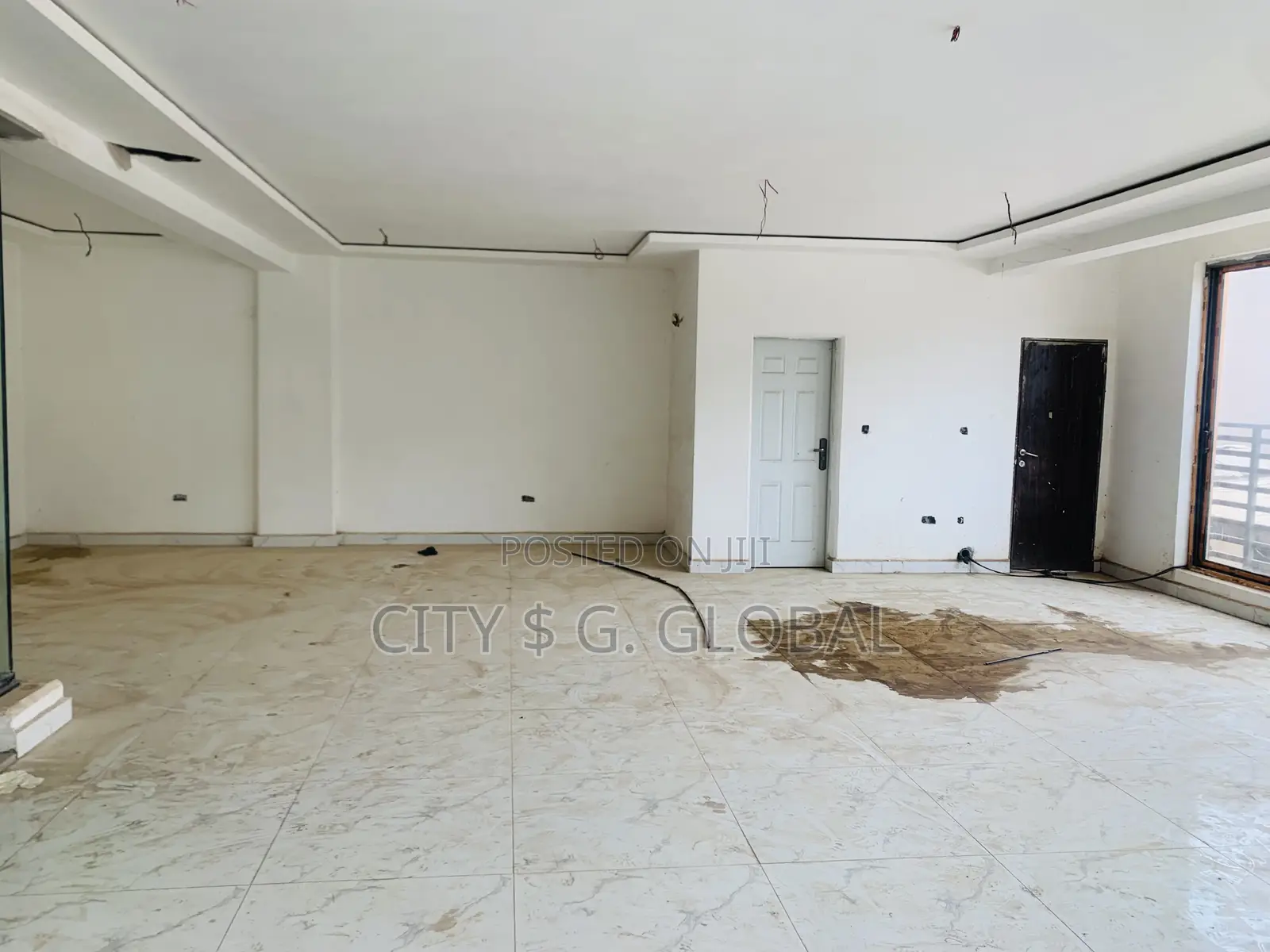 A Shop / Office Space. For Lease in Wuse 2