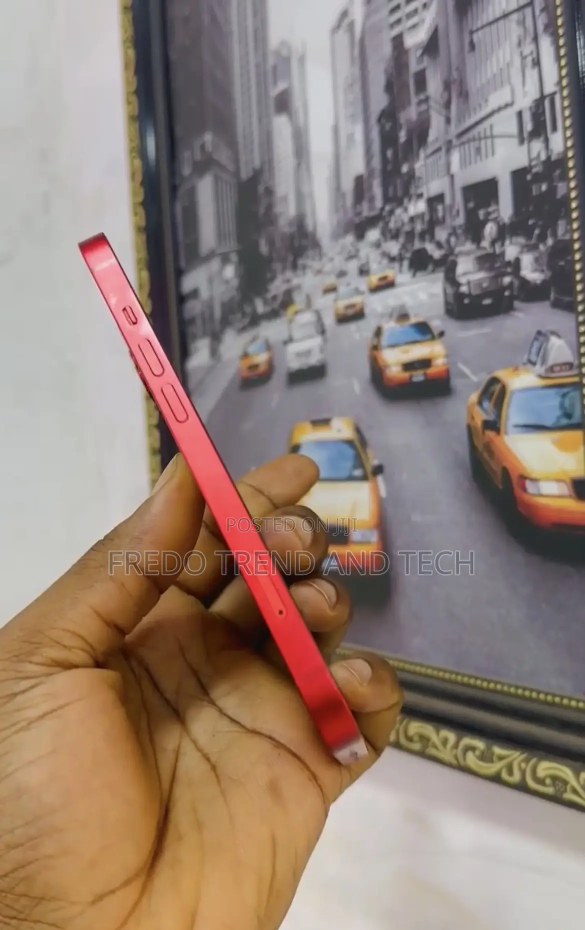 New Apple iPhone 13 128 GB Red