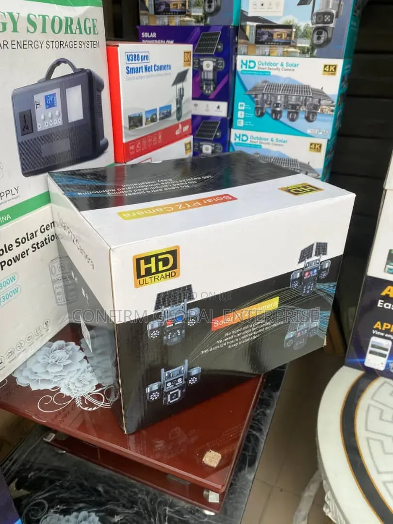4g Solar Powered Ultra Hd Triple Lens Solar PTZ Security Camera.