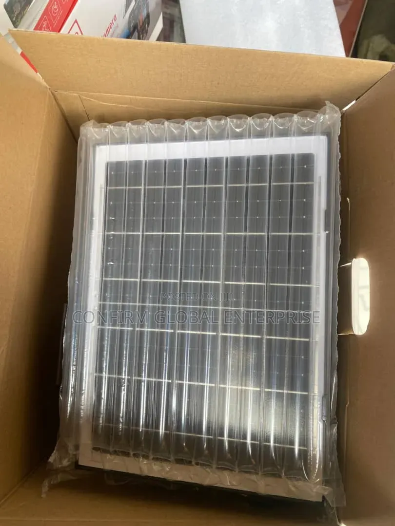 4g Solar Powered Ultra Hd Triple Lens Solar PTZ Security Camera.