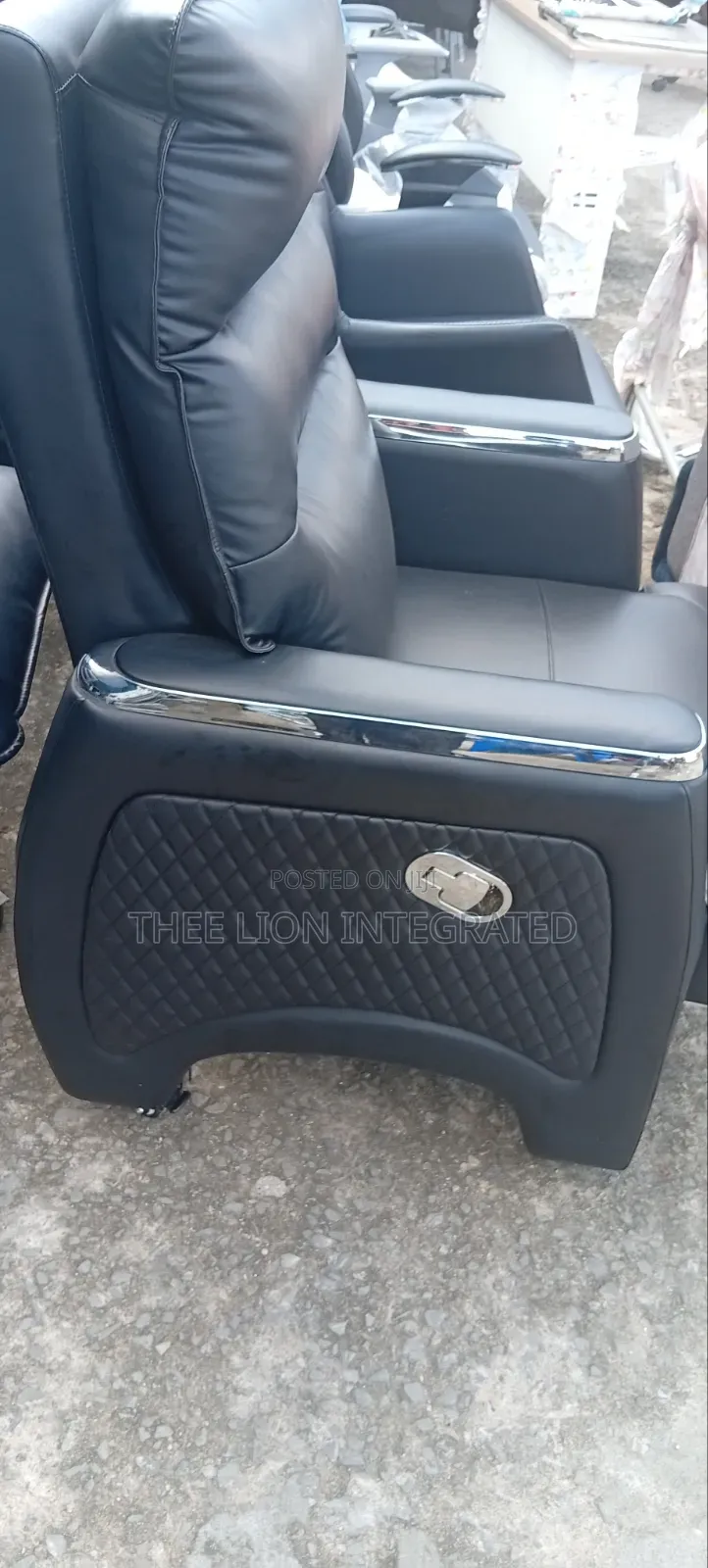 Luxury Home Theater Cinema Recliner Chair.
