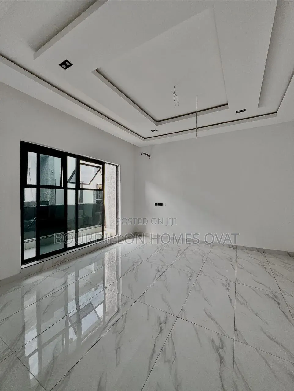4bdrm Duplex in Ikota Villa Estate for sale