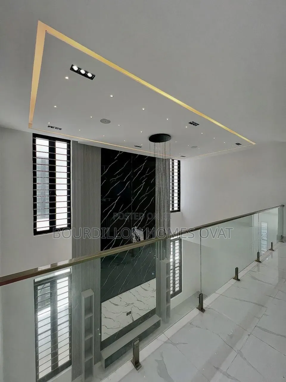 5bdrm Duplex in Chevron Toll Gate for sale