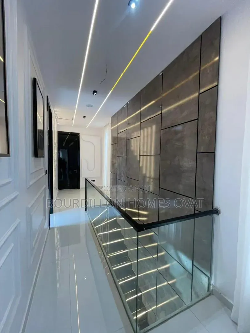 5bdrm Duplex in Ikota Lekki Lagos for sale