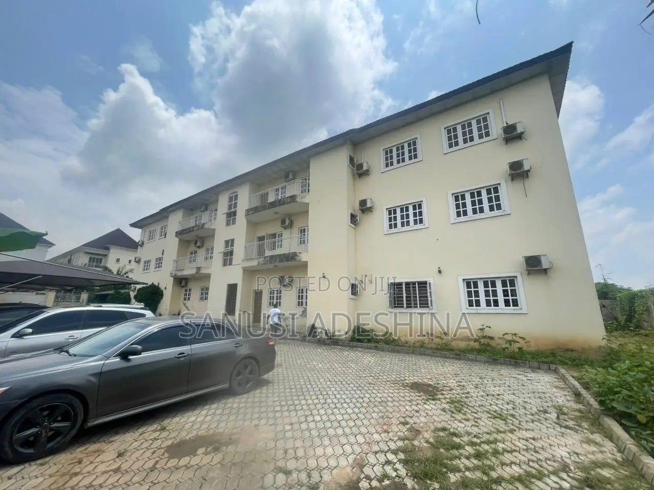 3bdrm Block of Flats in Jabi ,Fct Abuja for sale