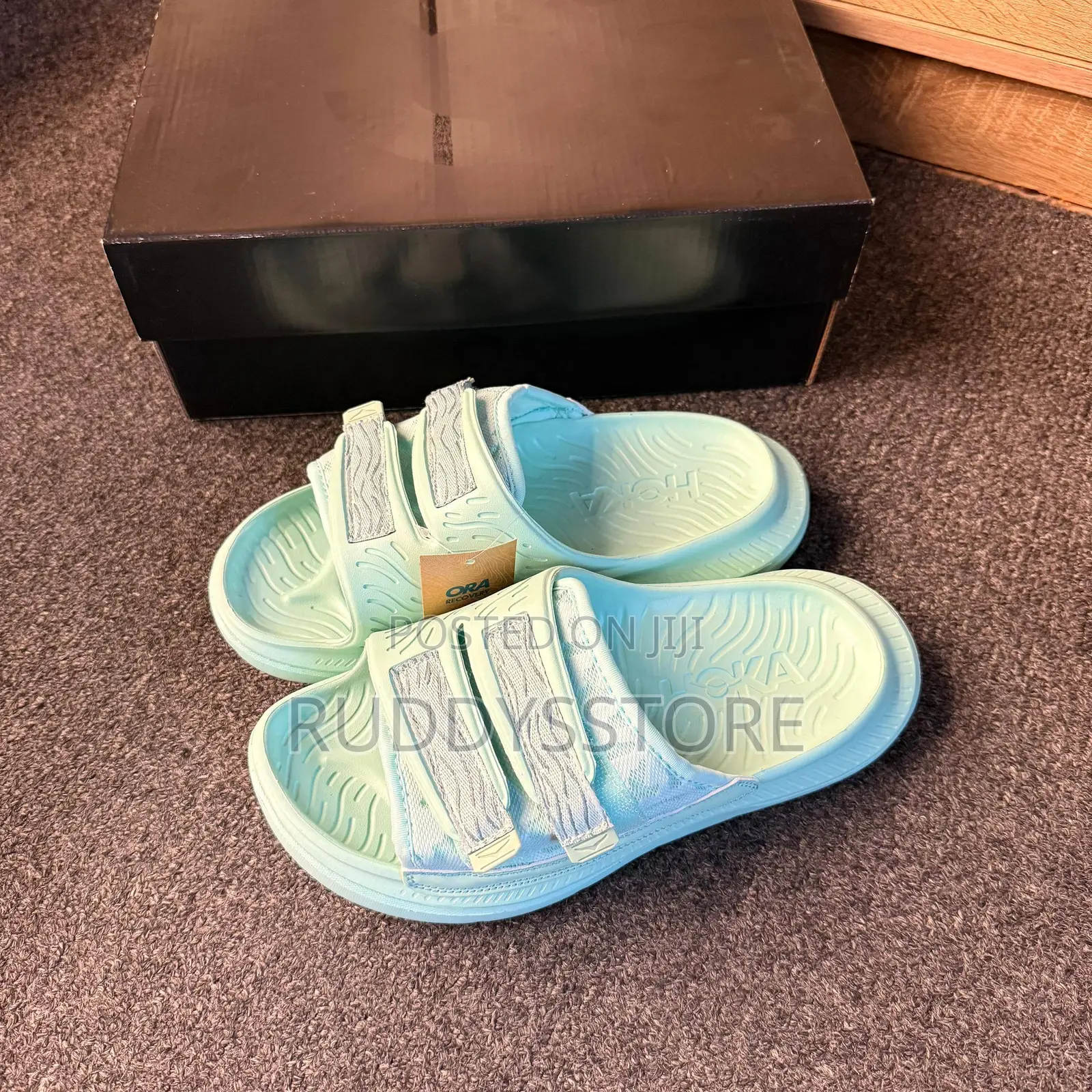 Hoka Ora Luxe Recovery Slide Sandals