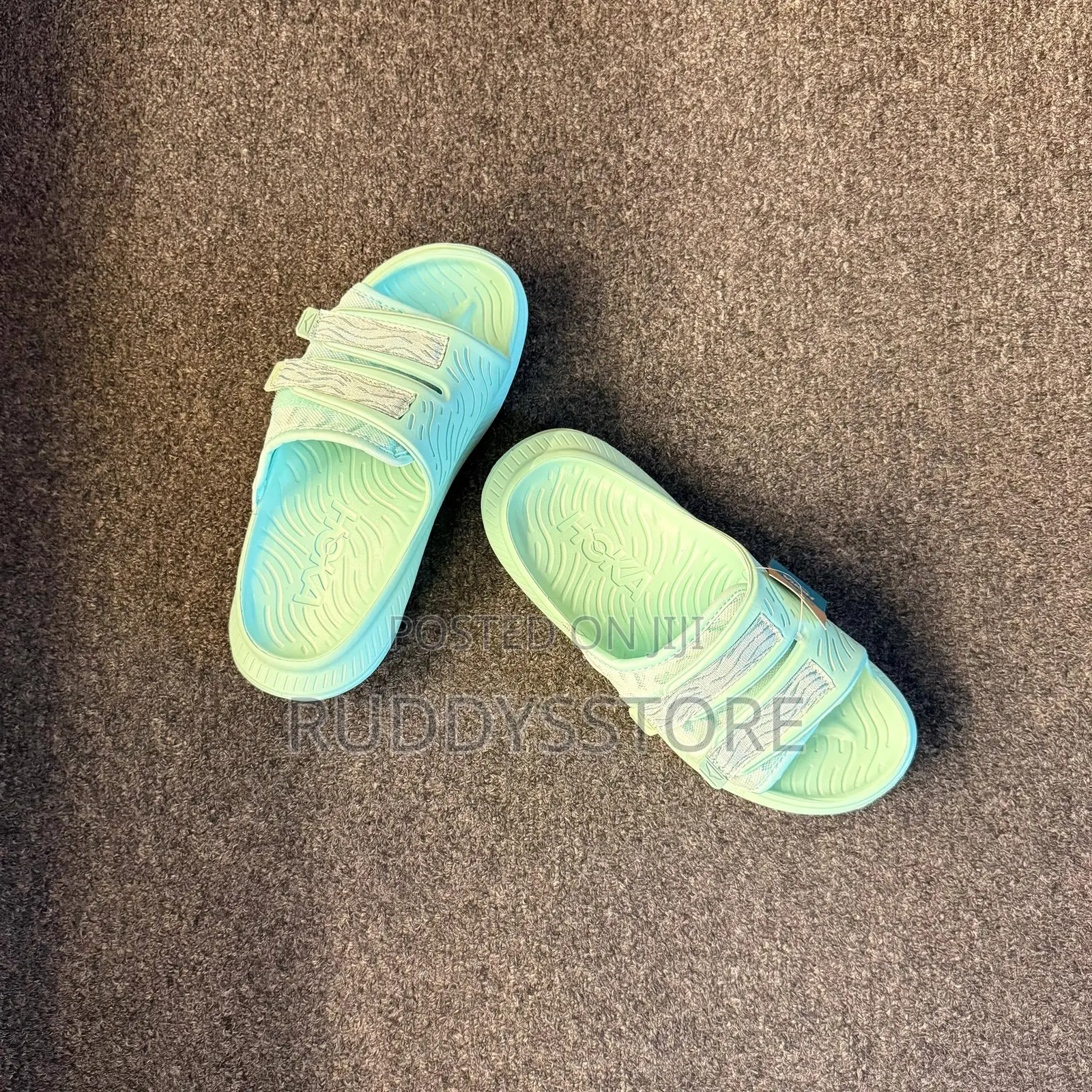 Hoka Ora Luxe Recovery Slide Sandals