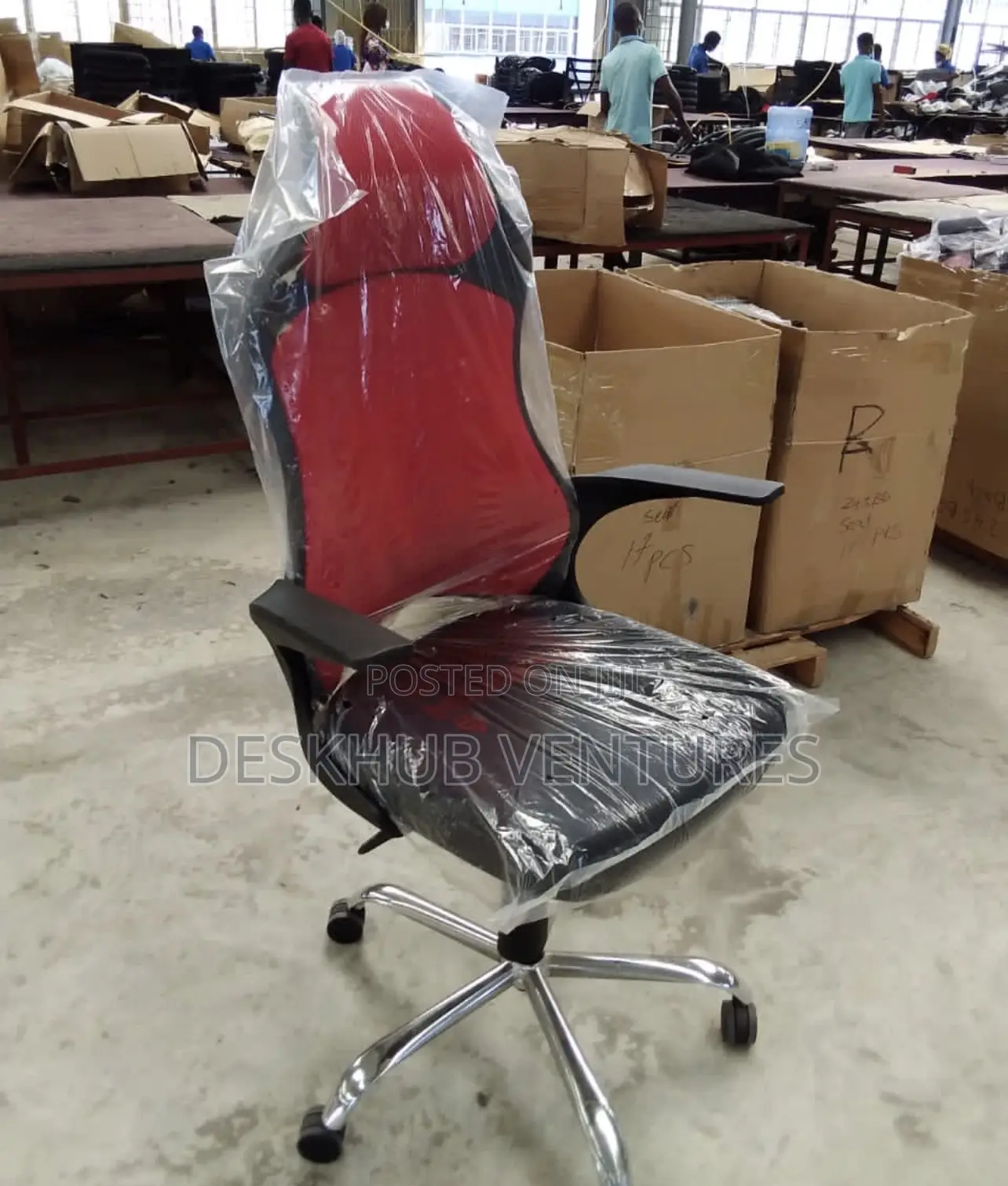 Full Padded Mesh Swivel Chair