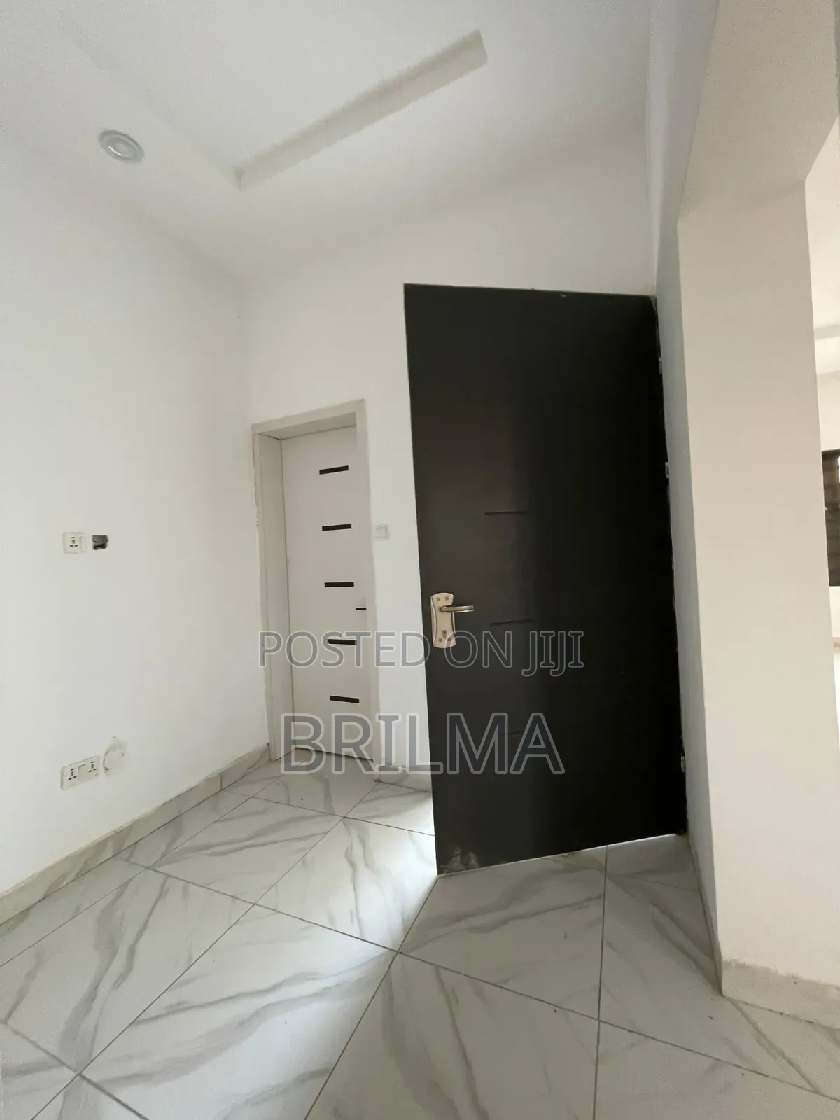 4bdrm Duplex in Jahi for sale