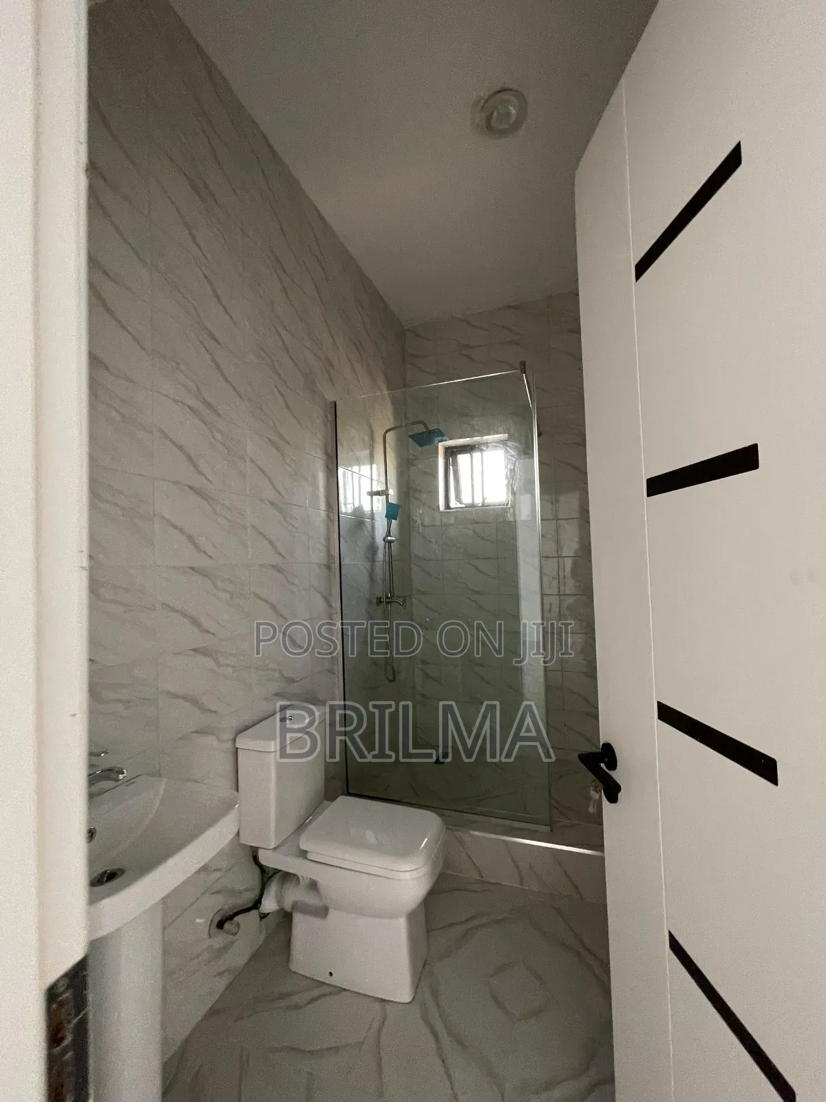 4bdrm Duplex in Jahi for sale