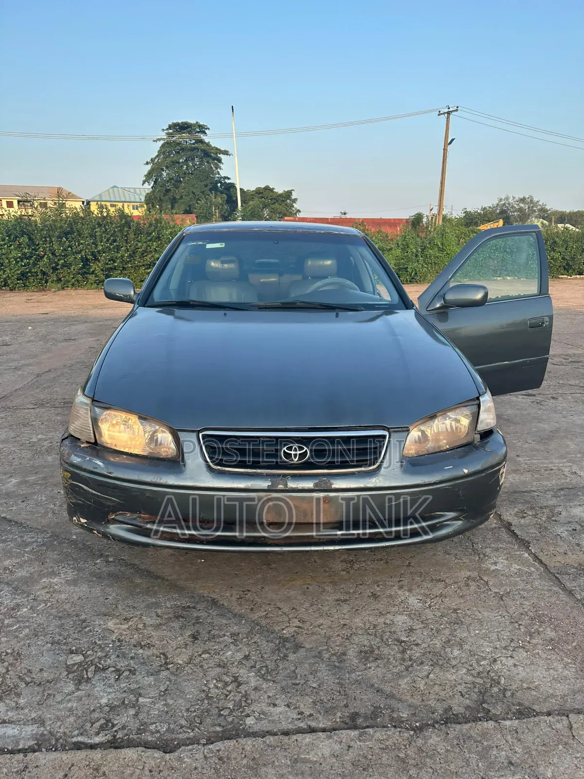 Toyota Camry LE 4dr Sedan (2.2L 4cyl 4A) 2000 Gray