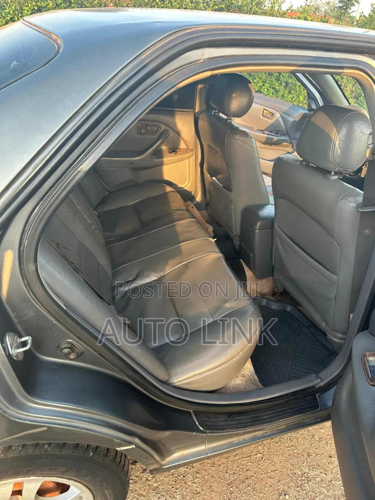 Toyota Camry LE 4dr Sedan (2.2L 4cyl 4A) 2000 Gray