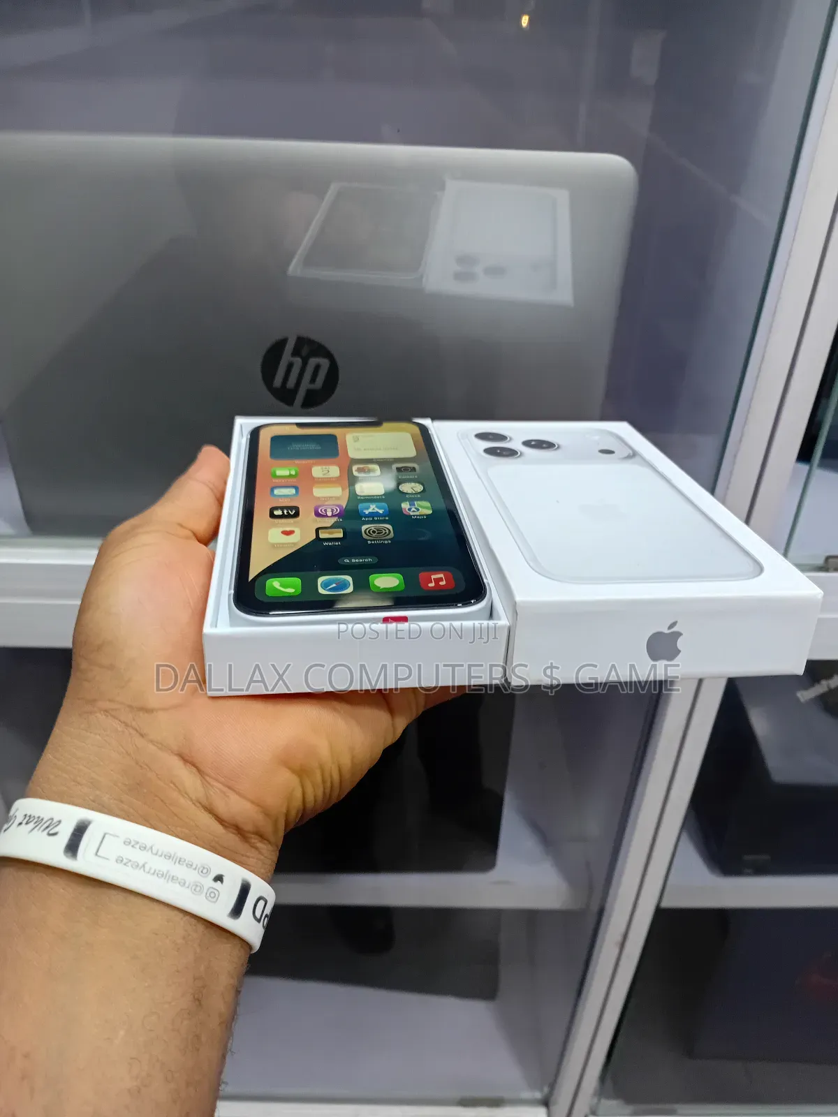 Apple XR 128 GB Silver