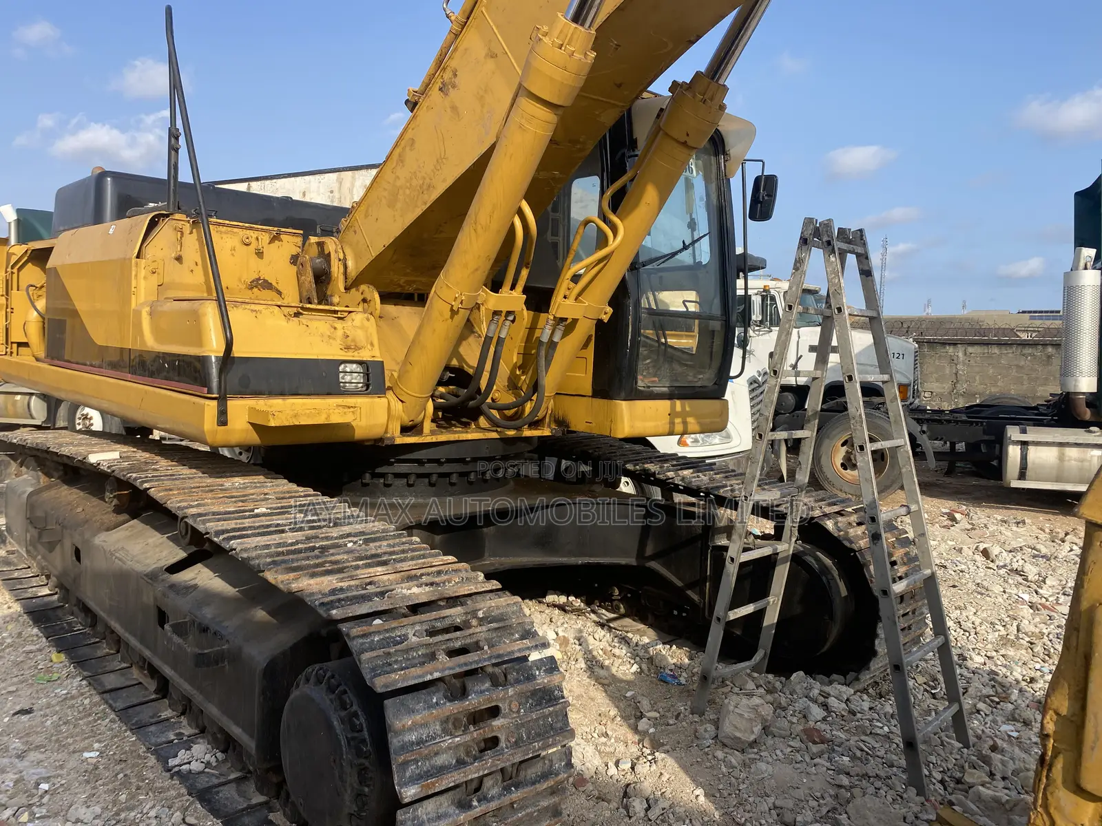 Cat Excavator 330bl
