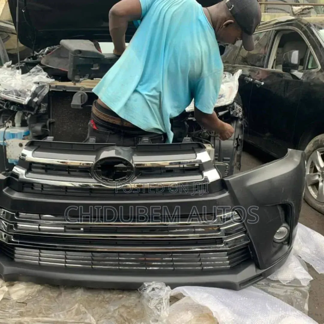 Complete Front Bumper Highlander 2018 Model