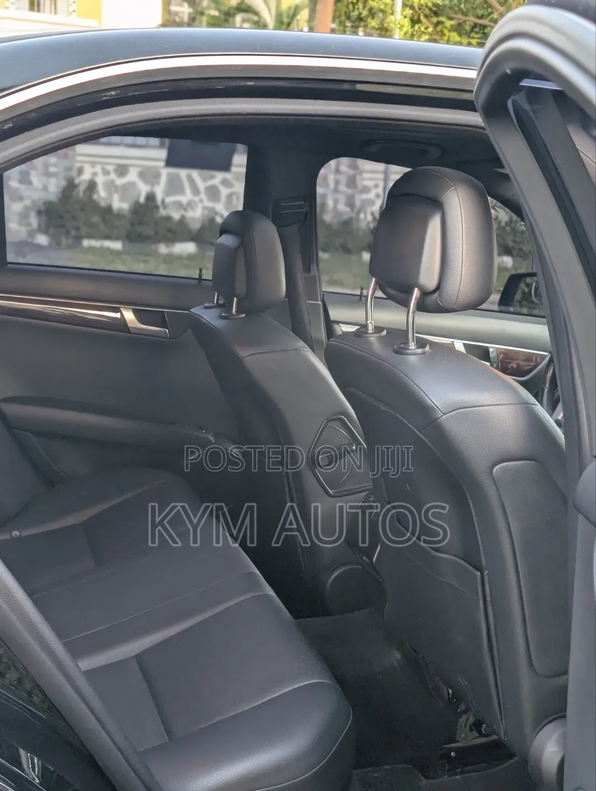 Mercedes-Benz C300 2012 Black