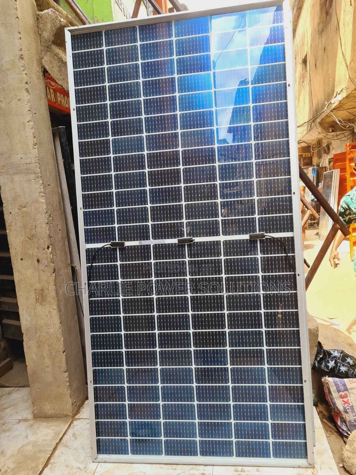 Brand New Jinko Bifacial 650watts Half-Cut Solar Panel