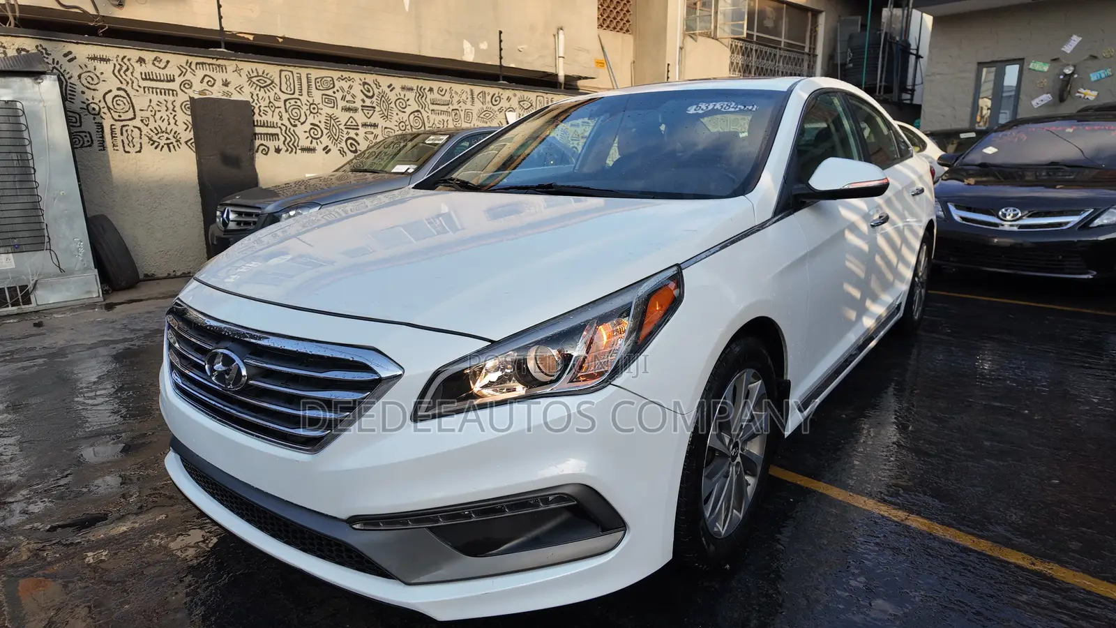 Hyundai Sonata Sport Sedan FWD (2.4L 4cyl 6A) 2017 White