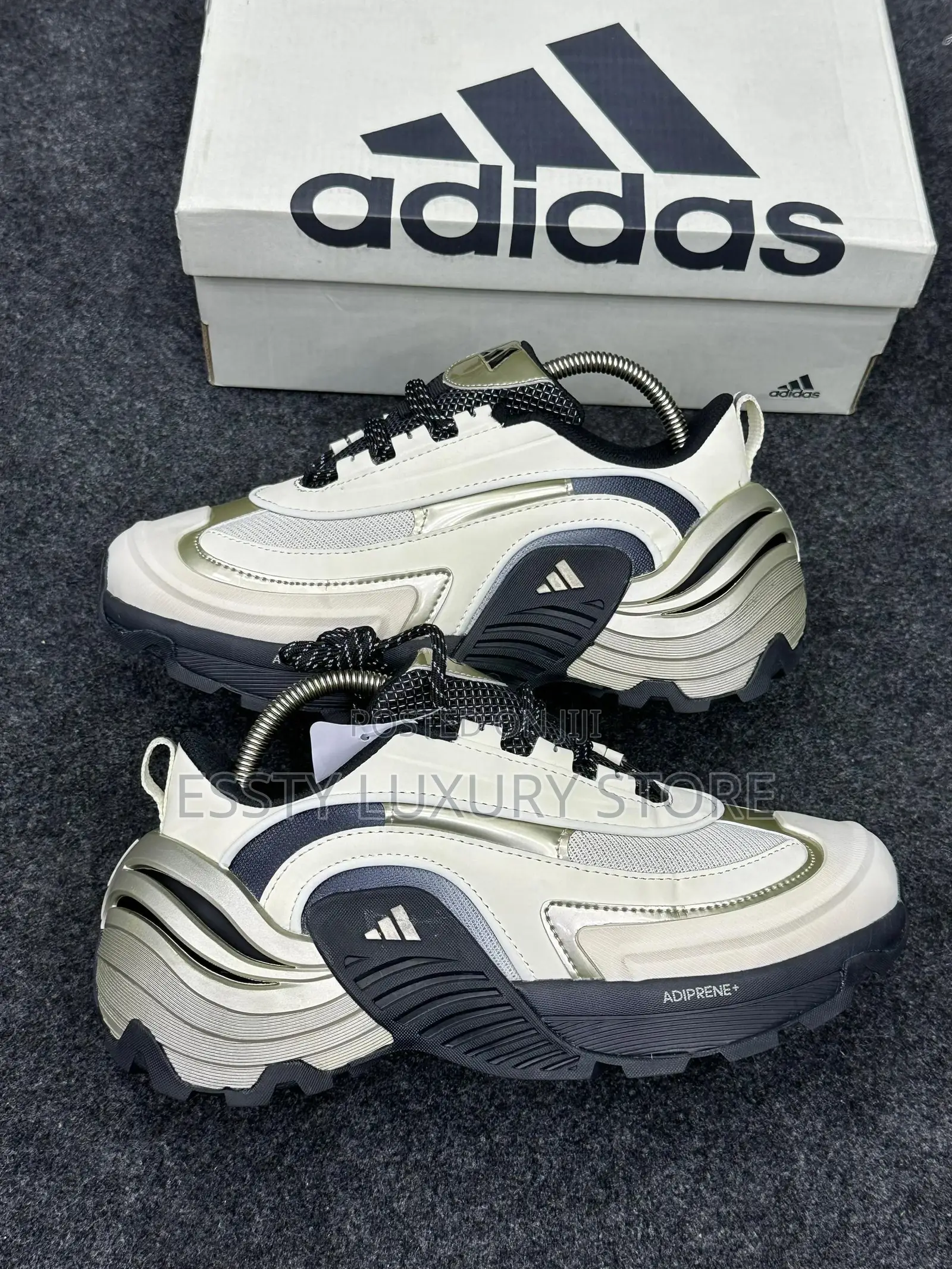 High Quality Wonder Runner Turbo Adidas Sneakers