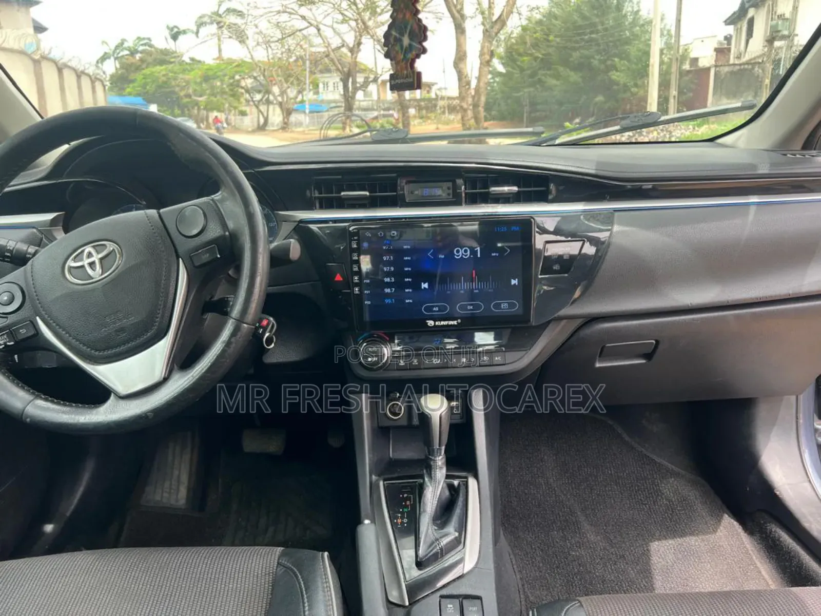 Toyota Corolla S 4dr Sedan (1.8L 4cyl CVT) 2014 Gray