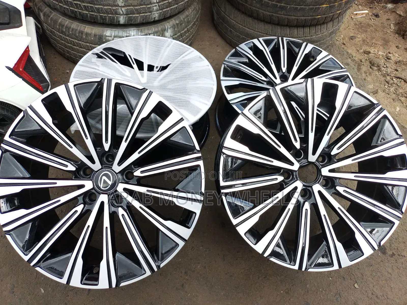 Sporky Black /Silver 18 Inch Wheels