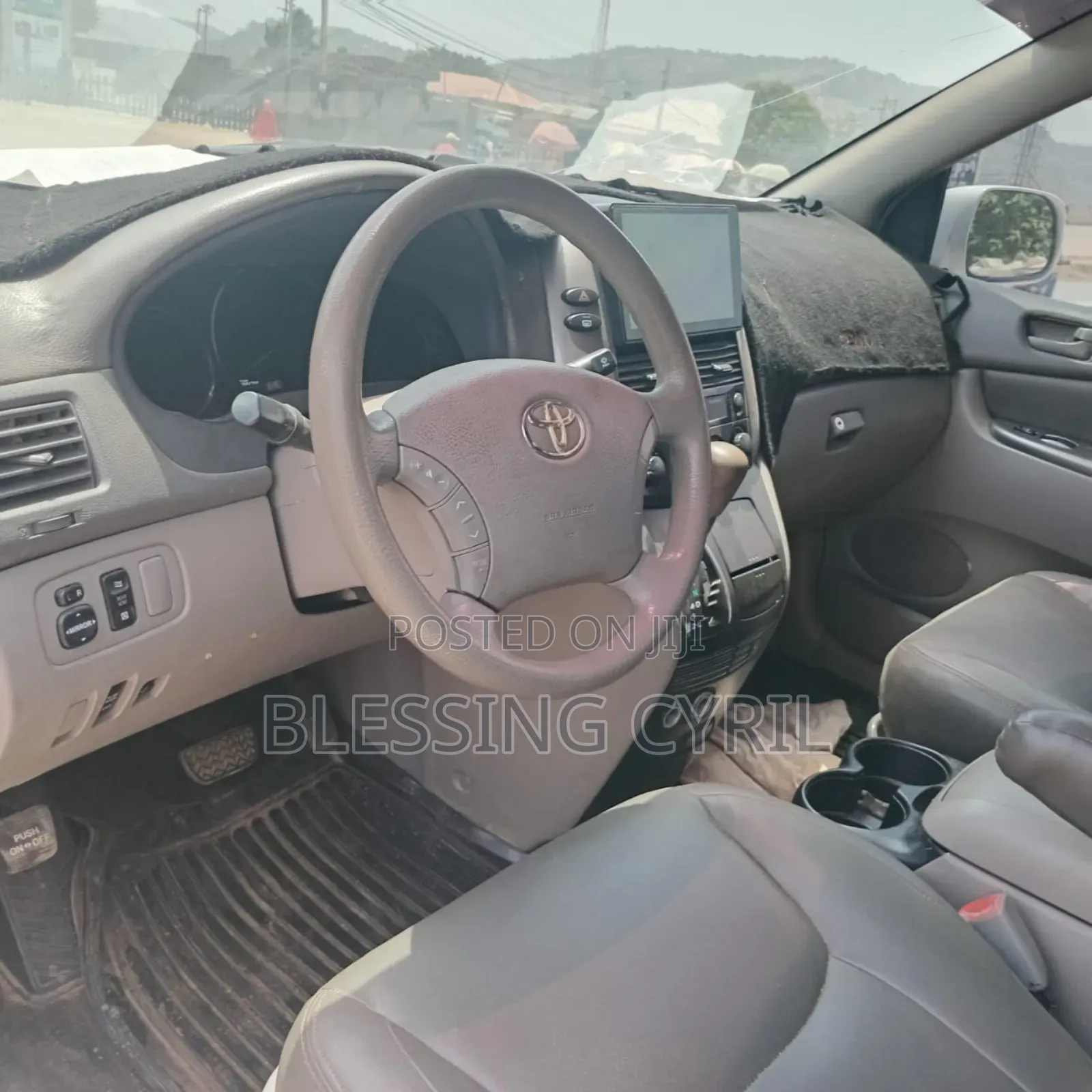 Toyota Sienna 2005 White
