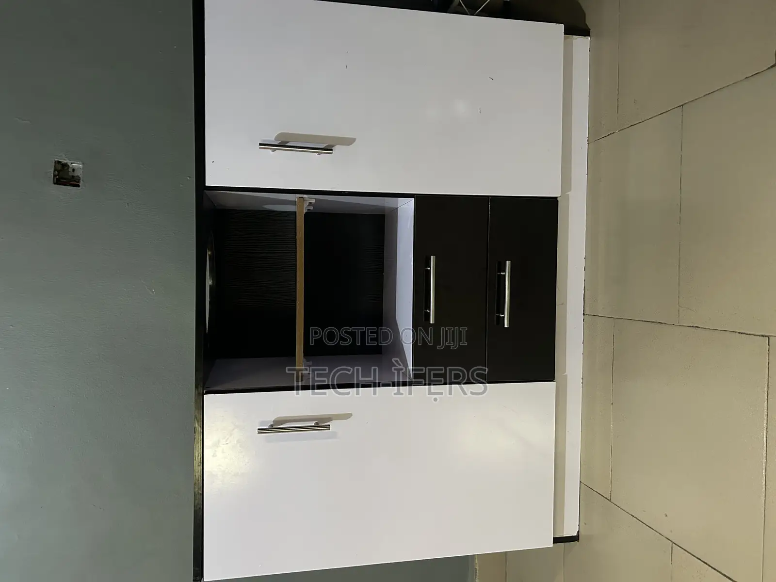 Kitchen Cabinet