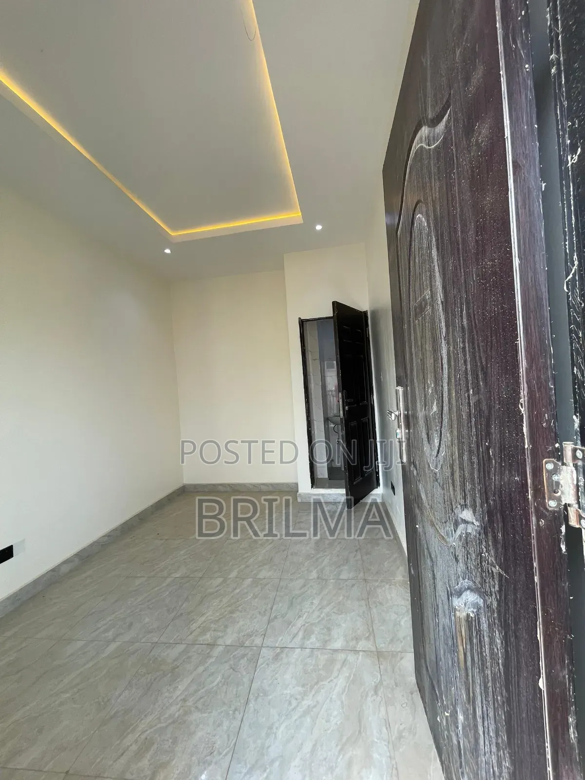 3bdrm Duplex in Jahi for sale