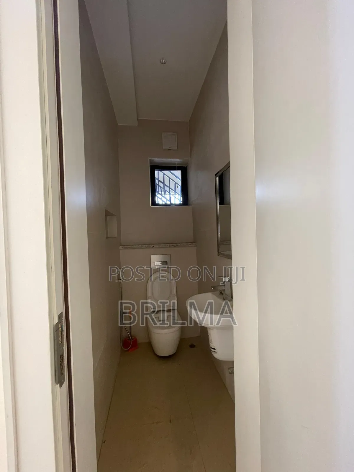 3bdrm Duplex in Jahi for sale