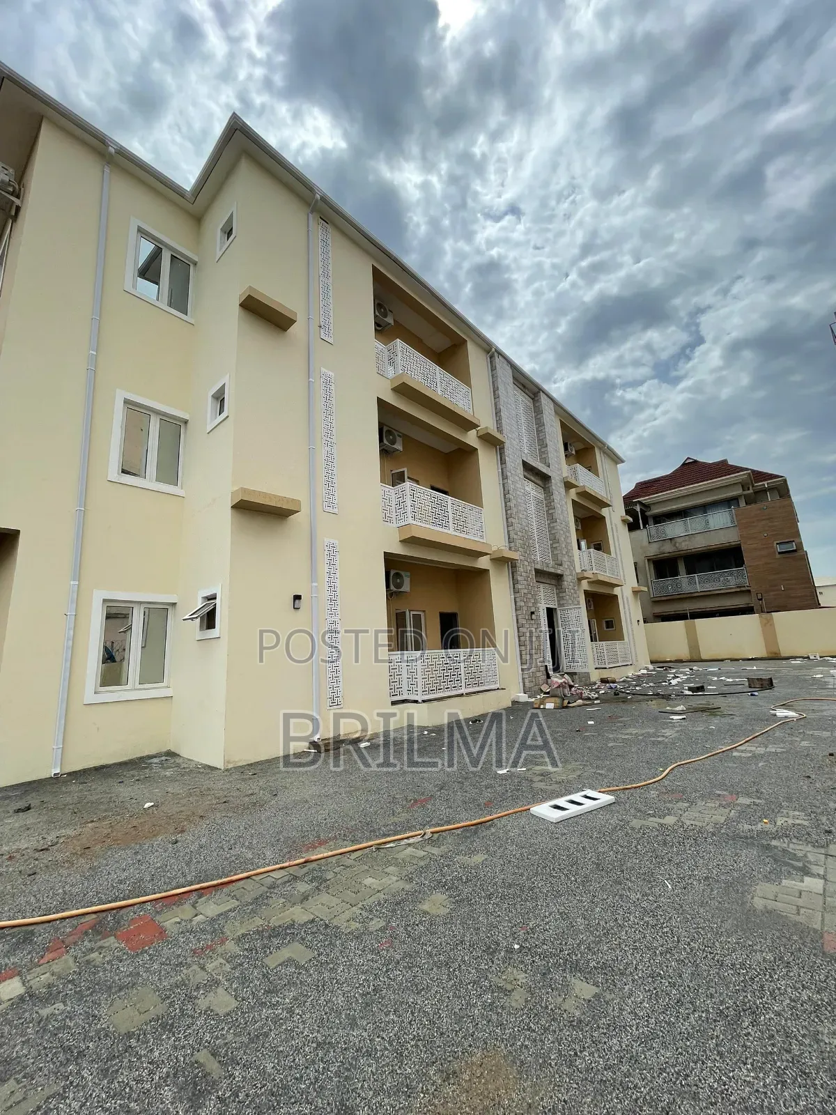 3bdrm Duplex in Jahi for rent