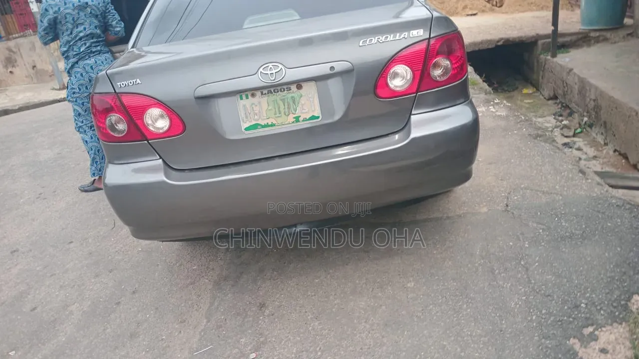 Toyota Corolla 2006 Gray