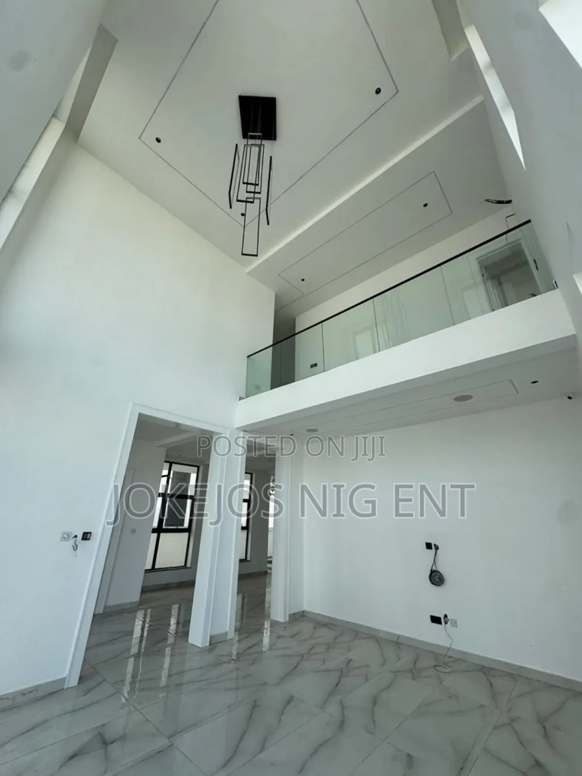 5bdrm Duplex in Ikate for sale