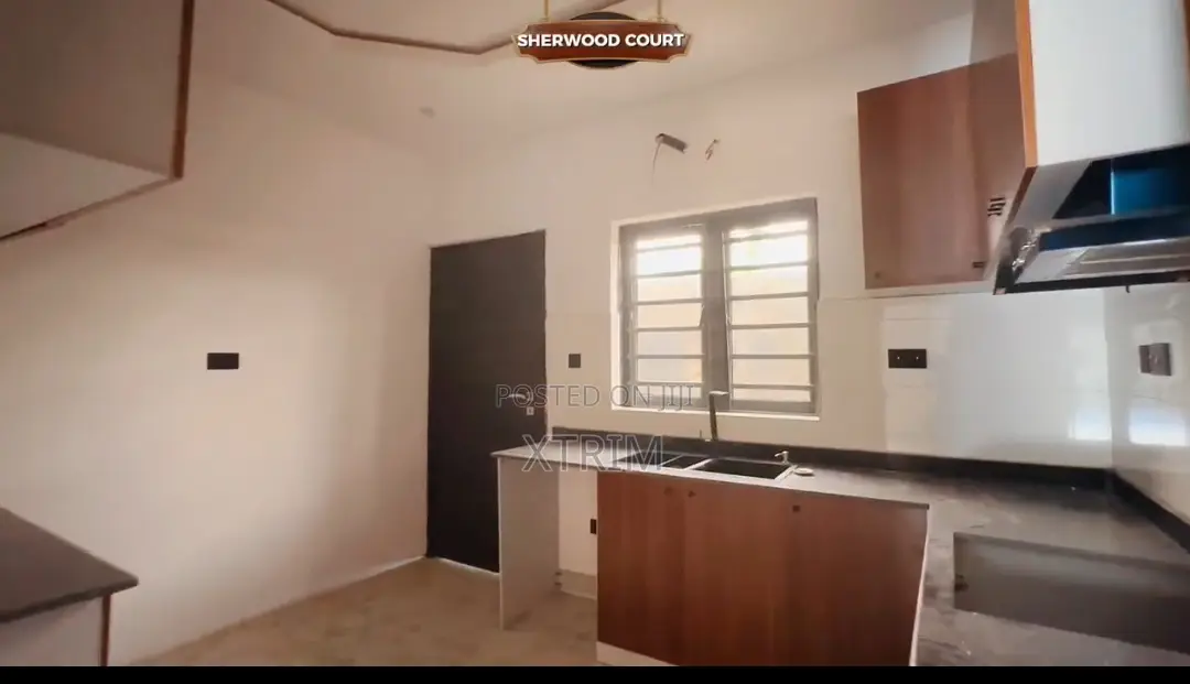4bdrm Duplex in Sherwood Court, Sangotedo for sale