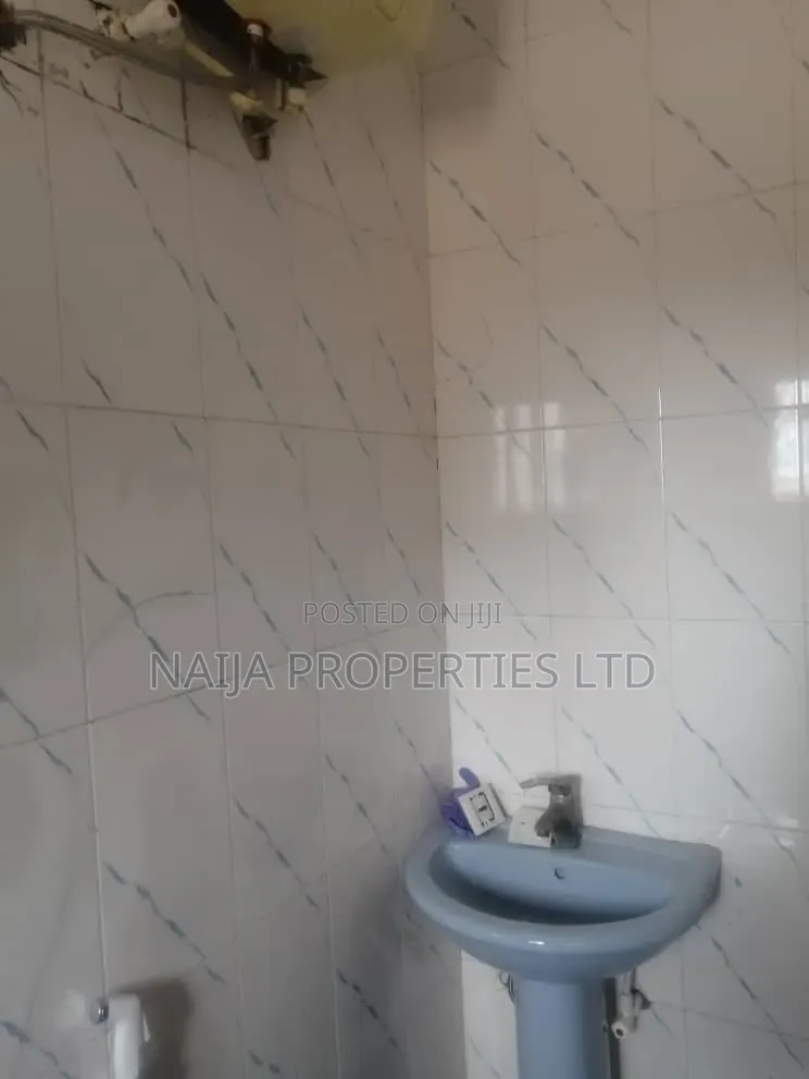3bdrm Apartment in Giwa Garden, Sangotedo for rent