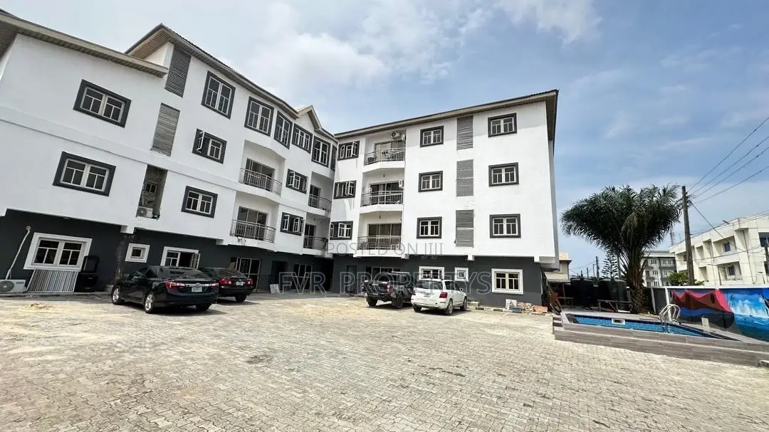 Mini Flat in Osapa london for rent