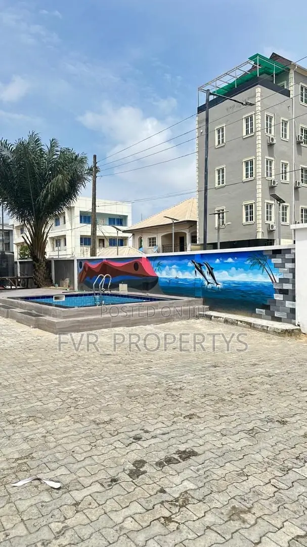 Mini Flat in Osapa london for rent
