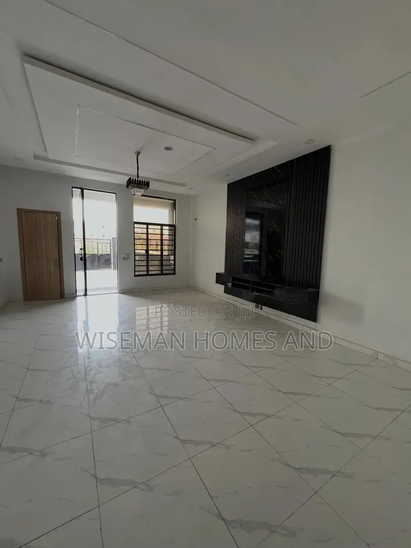 4bdrm Duplex in Ikota Lekki Eti-Osa for rent