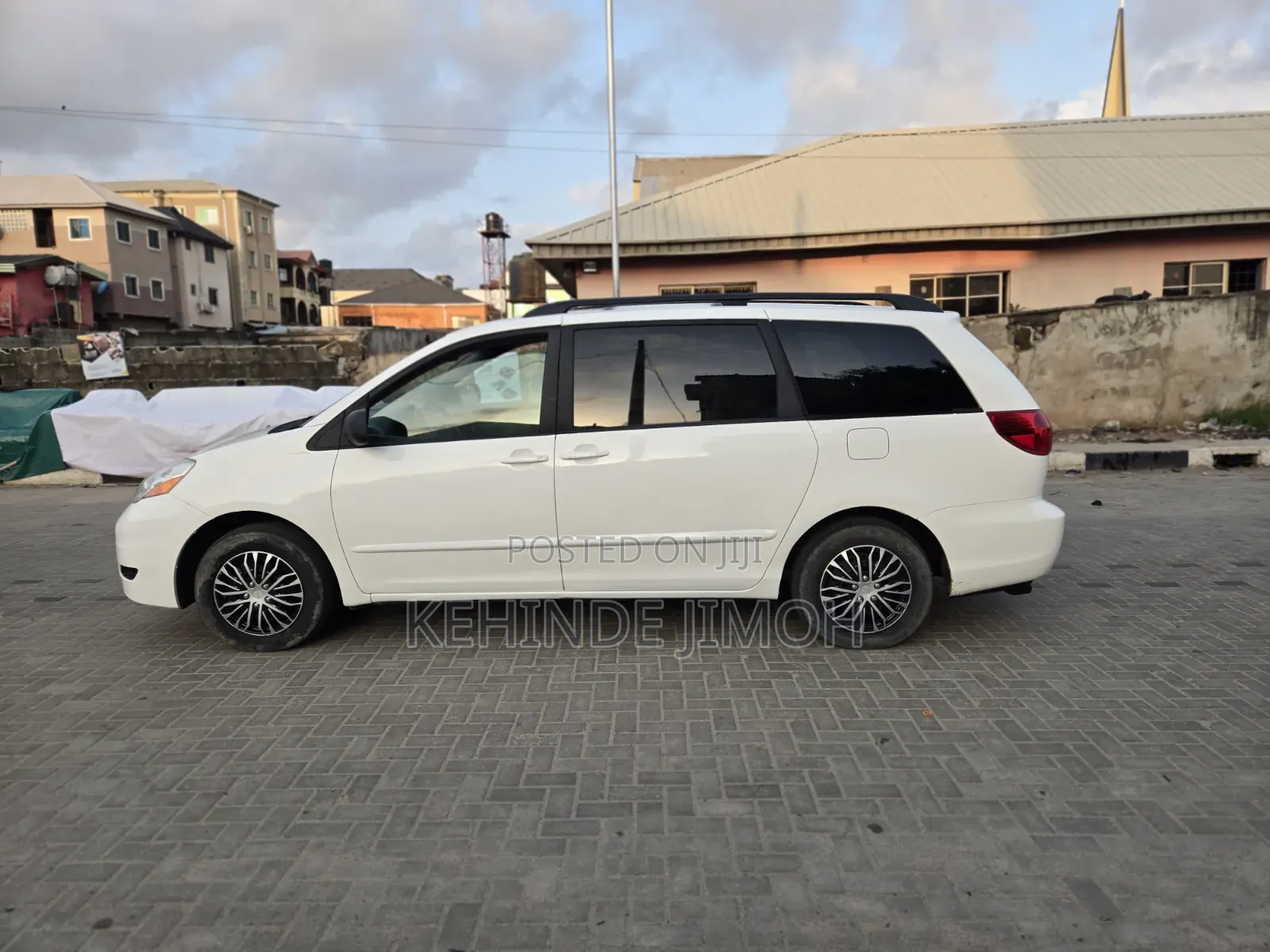 Toyota Sienna LE 4WD 2007 White