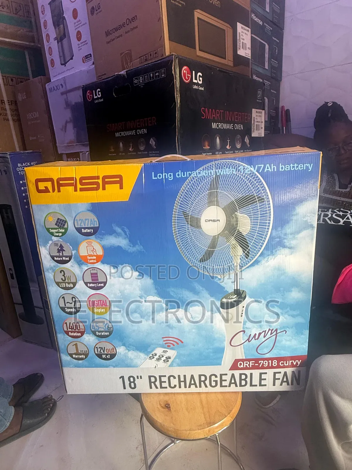 Qasa Rechargeable Fan 18 “