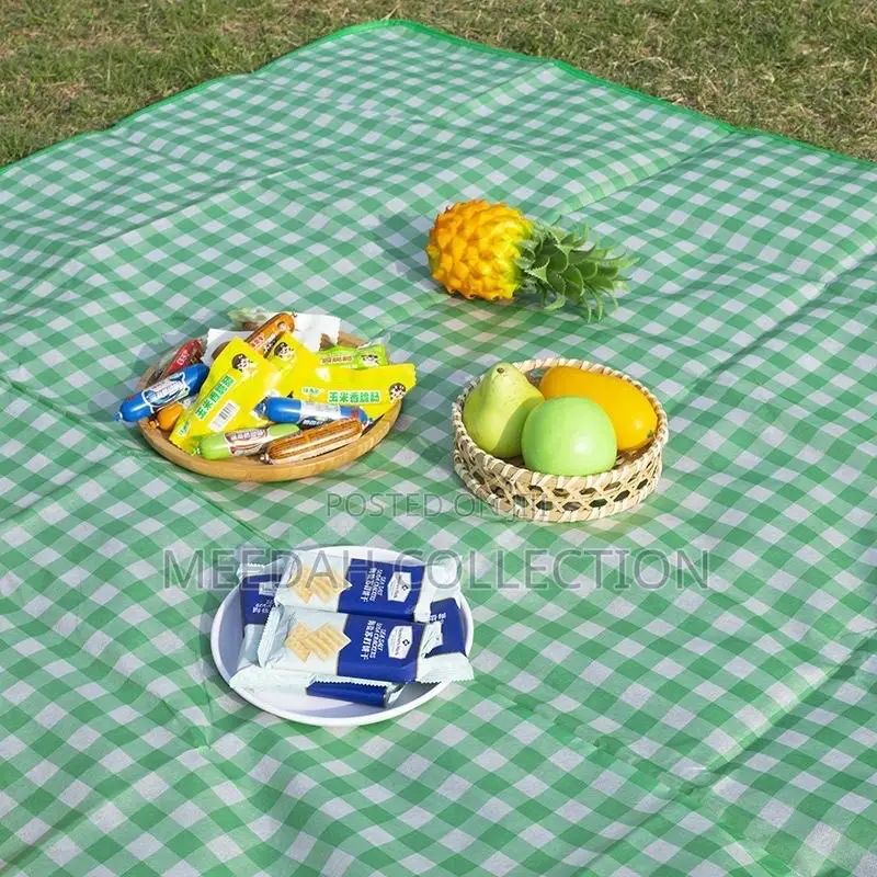 Waterproof and Moisture-Proof Outdoor Picnic Mat