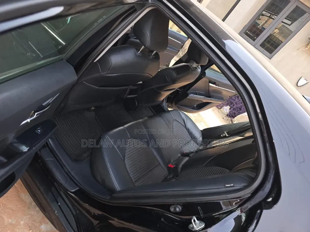 Toyota Camry 2020 Black