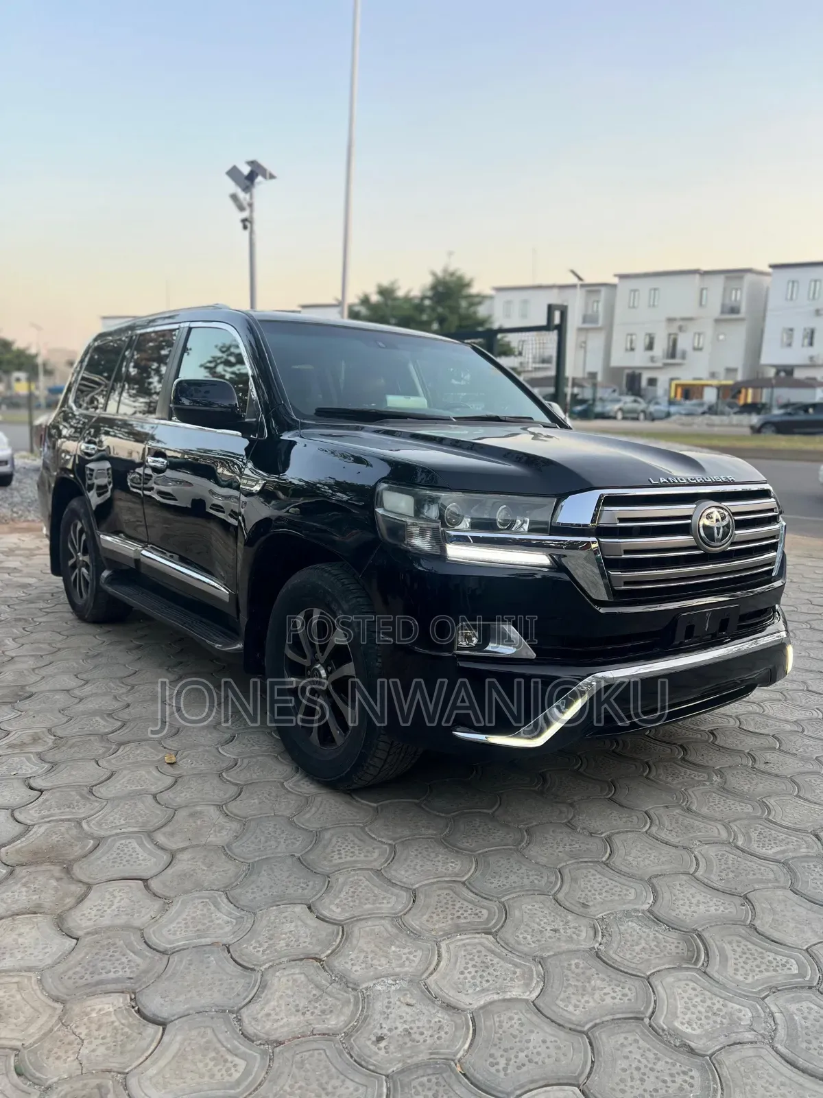 Toyota Land Cruiser 4.5 V8 GX-R 2014 Black